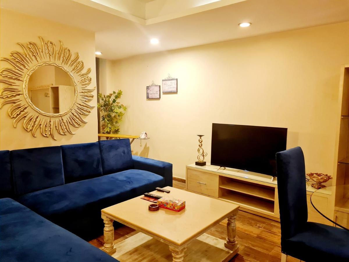 Royal Residencia Centaurus Apartment Islamabad Exterior foto