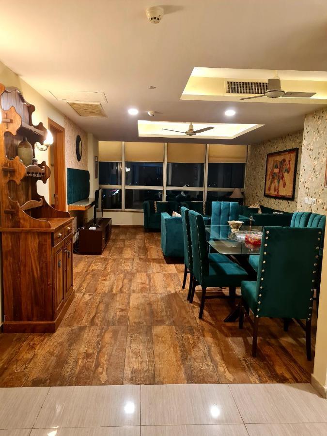 Royal Residencia Centaurus Apartment Islamabad Exterior foto