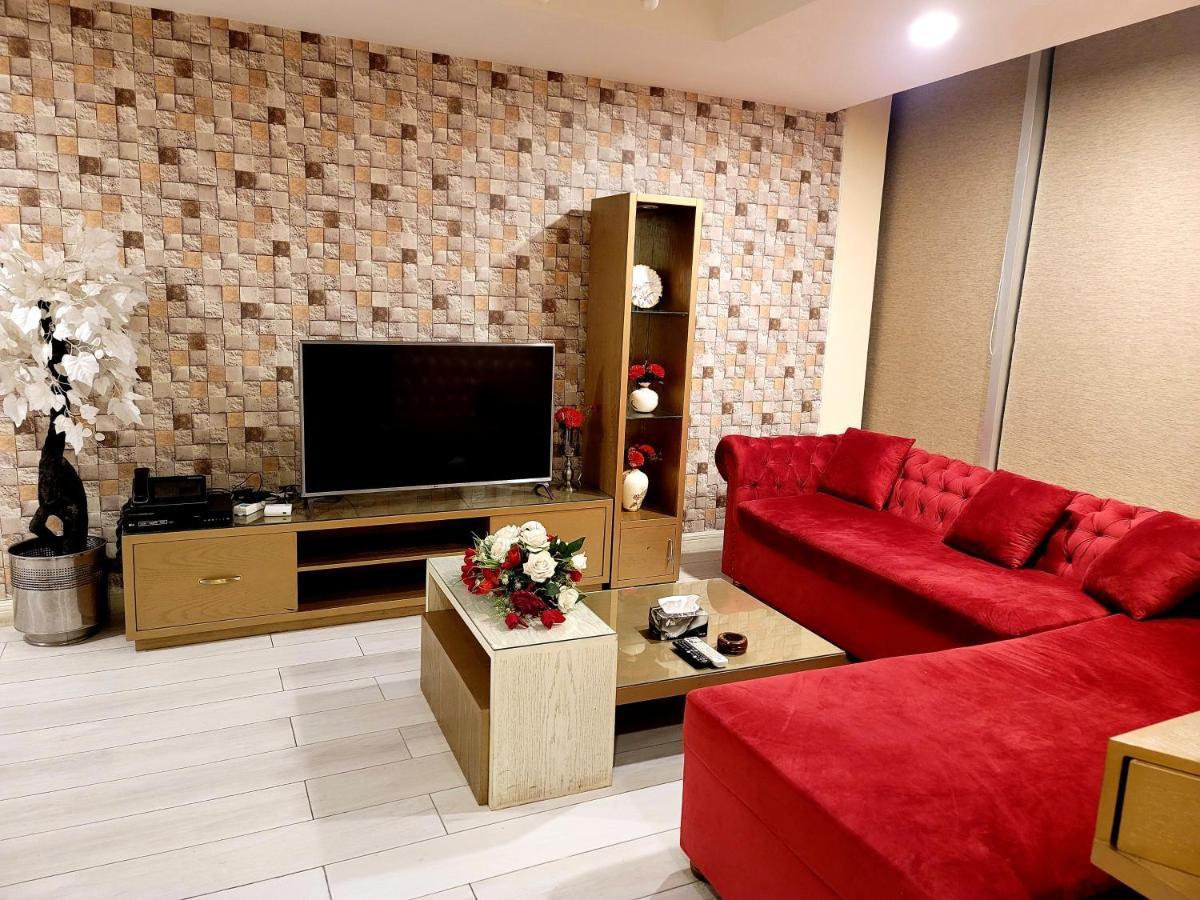 Royal Residencia Centaurus Apartment Islamabad Exterior foto