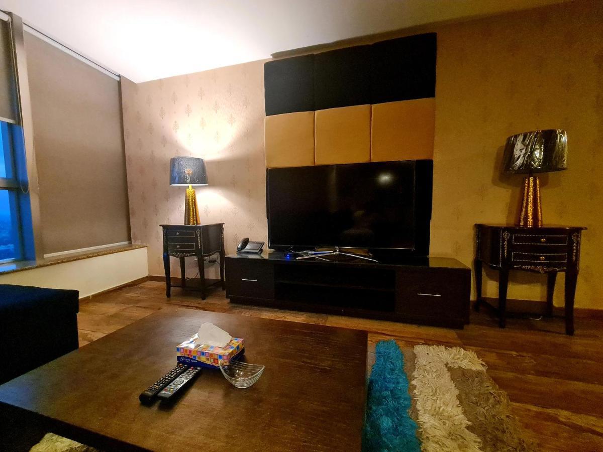Royal Residencia Centaurus Apartment Islamabad Exterior foto